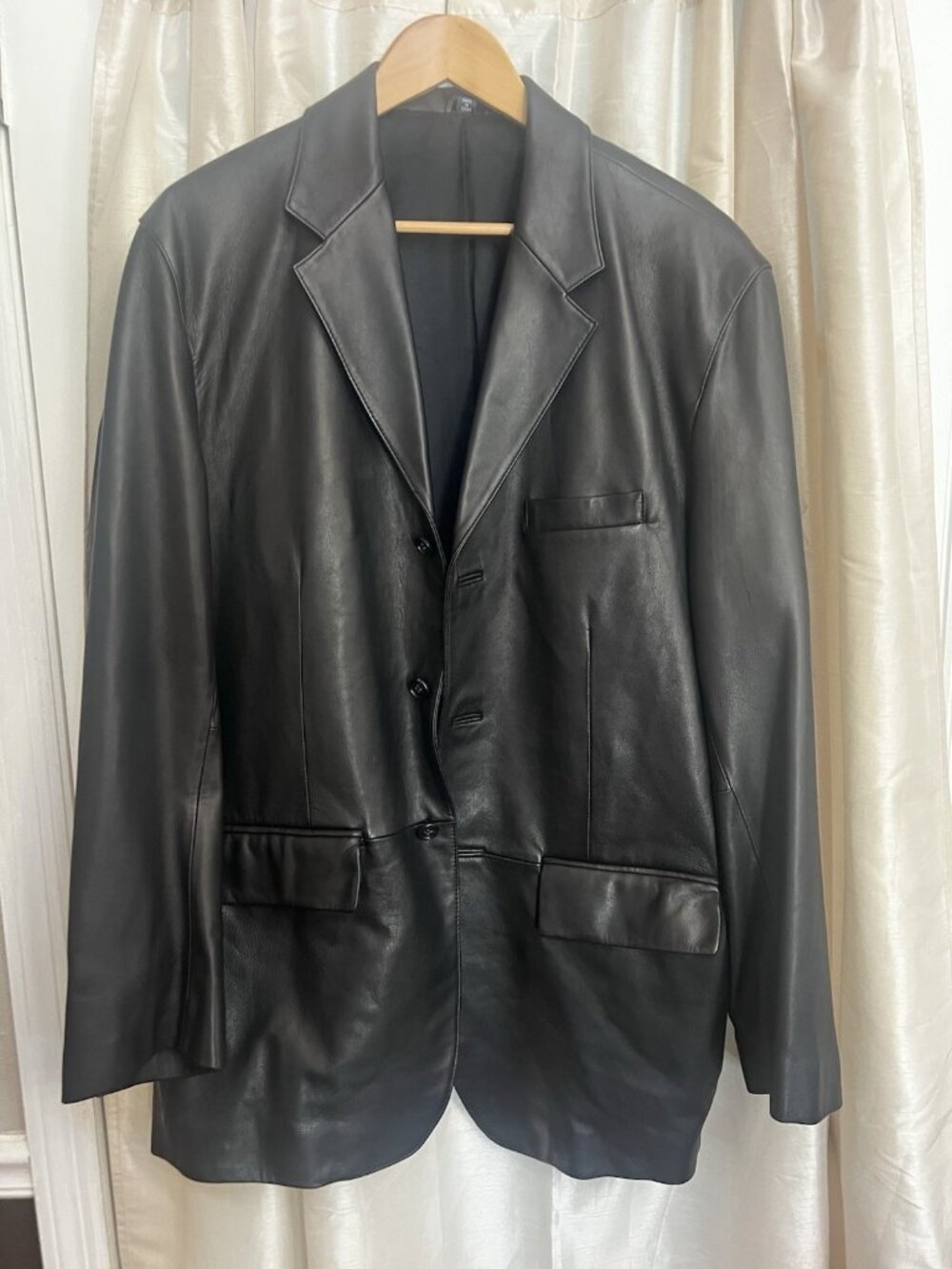 Ralph Ralph Lauren Lamb leather blazer, jacket  3 button. 42L.